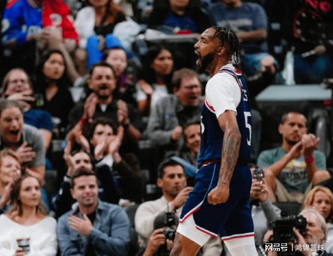 lol最新客户端下载-洛杉矶快船迎德国杯关键赛；关键时刻调整名单；赛场秩序良好；临场指挥获称赞(洛杉矶快船最新赛程)